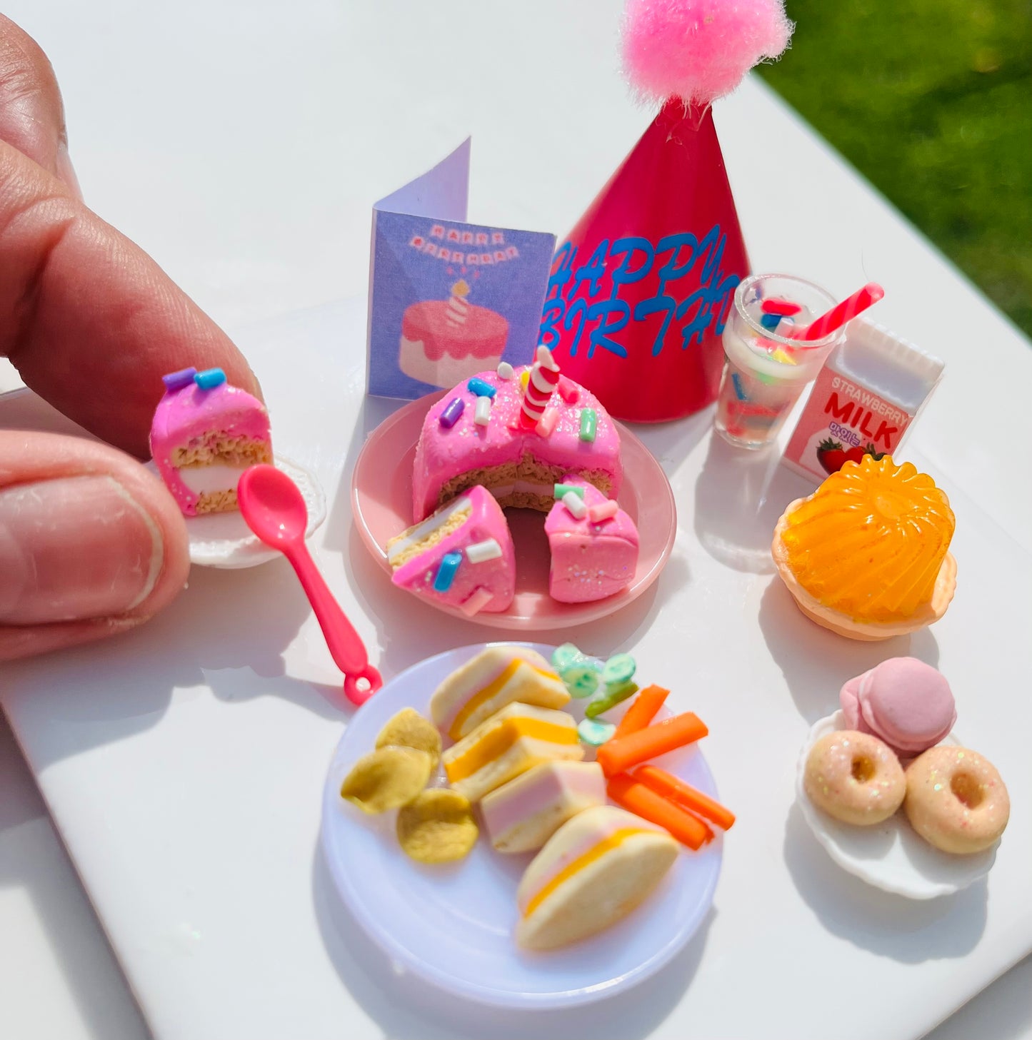 Mindful Miniatures - Celebration collection - birthday (scale 1:12 dolls house miniature food)