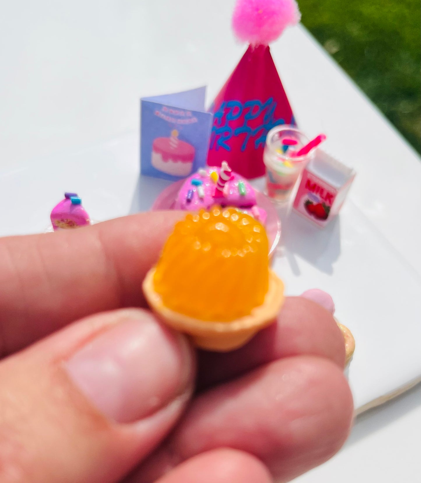 Mindful Miniatures - Celebration collection - birthday (scale 1:12 dolls house miniature food)