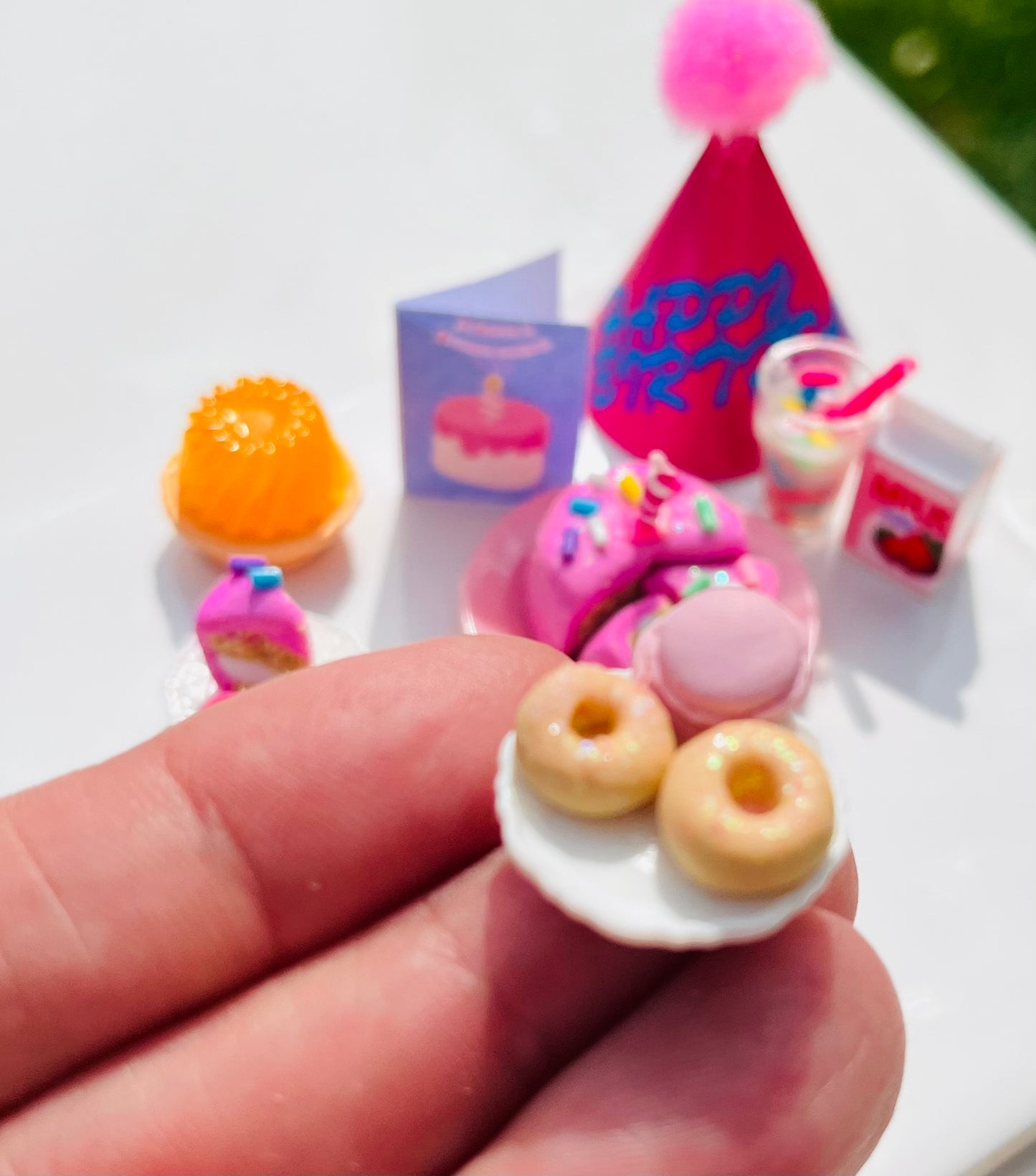 Mindful Miniatures - Celebration collection - birthday (scale 1:12 dolls house miniature food)