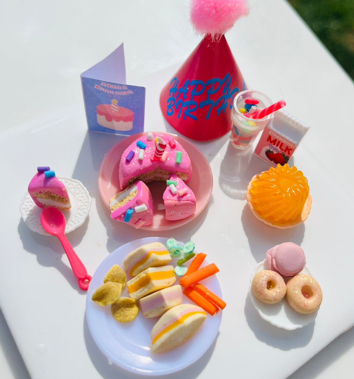 Mindful Miniatures - Celebration collection - birthday (scale 1:12 dolls house miniature food)